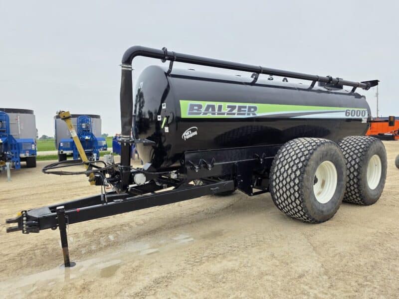 Lightly Used Balzer 6000 Gallon Tandem Round Tanker w. Rear Steerable Axle