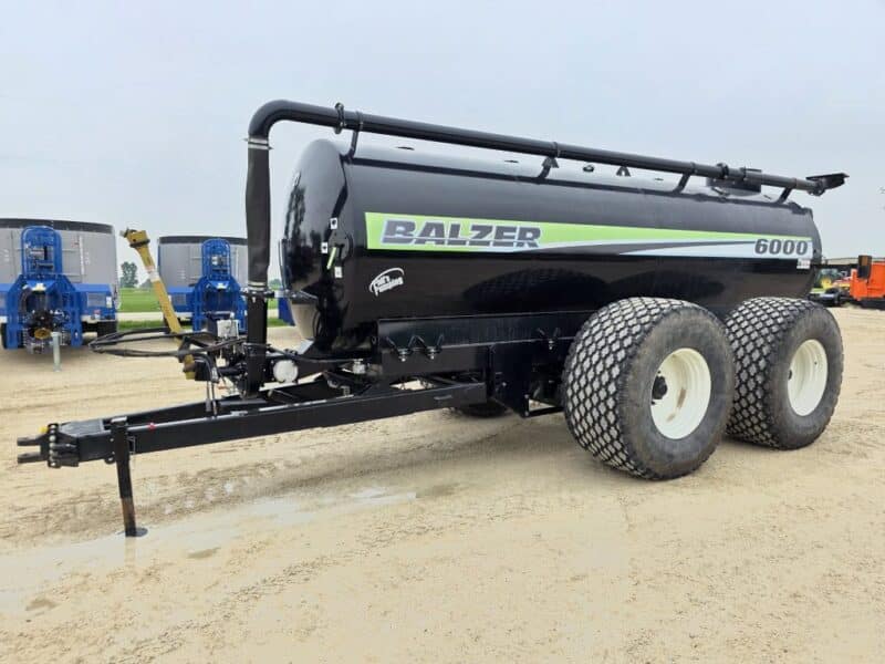 Lightly Used Balzer 6000 Gallon Tandem Round Tanker w. Rear Steerable Axle