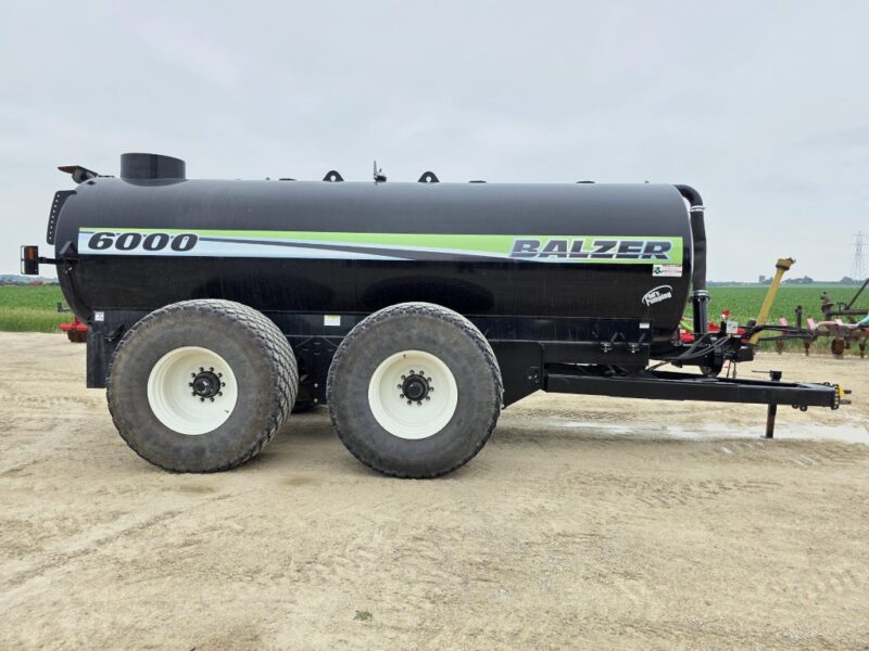 Lightly Used Balzer 6000 Gallon Tandem Round Tanker w. Rear Steerable Axle
