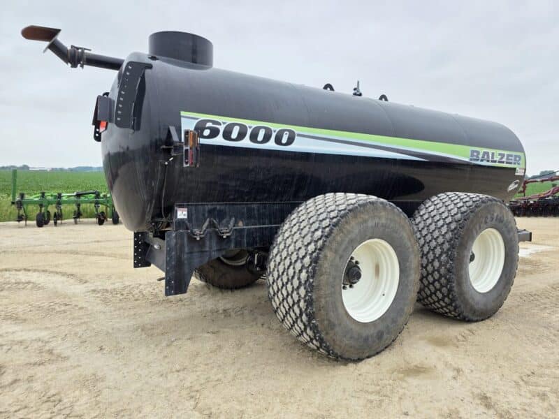 Lightly Used Balzer 6000 Gallon Tandem Round Tanker w. Rear Steerable Axle