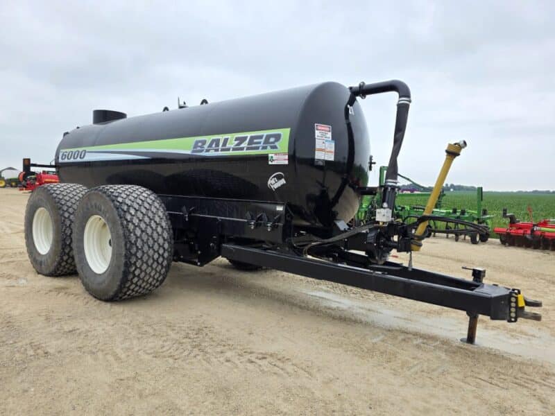 Lightly Used Balzer 6000 Gallon Tandem Round Tanker w. Rear Steerable Axle
