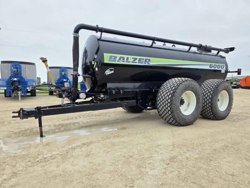 Lightly Used Balzer 6000 Gallon Tandem Round Tanker w. Rear Steerable Axle