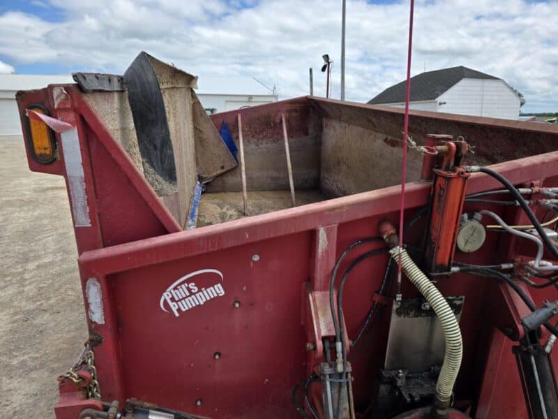 4000 Gallon Phil’s Pumping Manure Transfer Dumpster