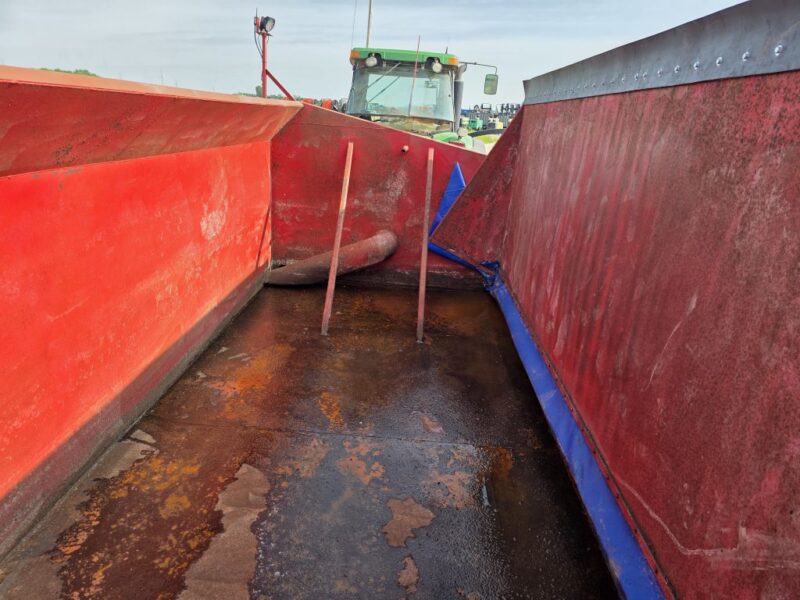 4000 Gallon Phil’s Pumping Manure Transfer Dumpster