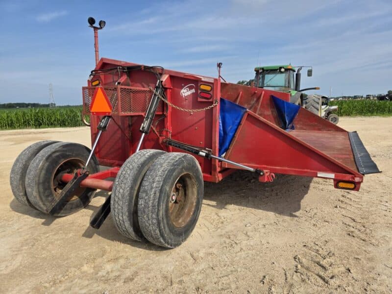 4000 Gallon Phil’s Pumping Manure Transfer Dumpster
