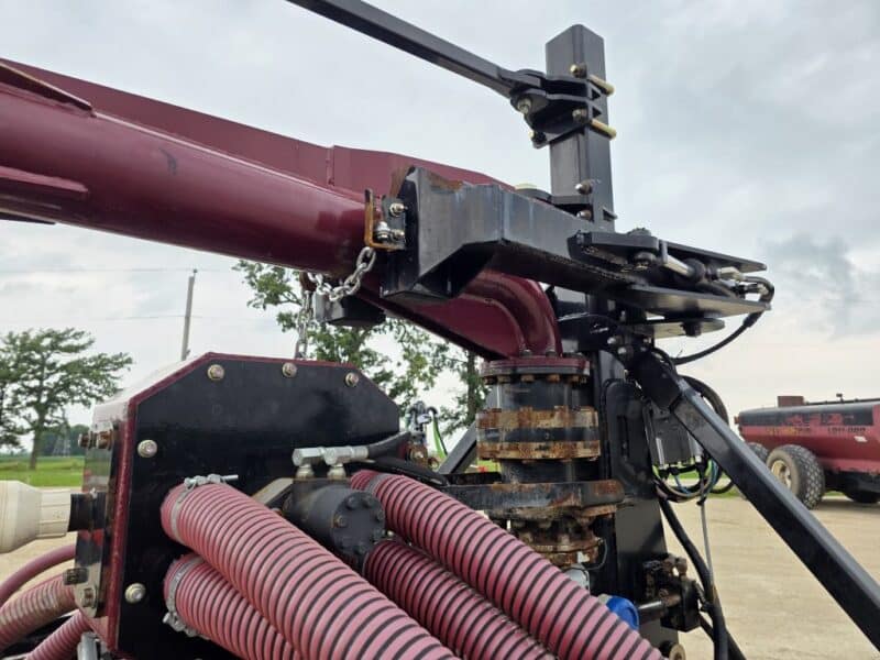 24′ ZML Toolbar w. 12 Red Viper Gen 3 Row Units w. 6″ Stinger