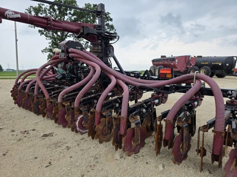 24′ ZML Toolbar w. 12 Red Viper Gen 3 Row Units w. 6″ Stinger