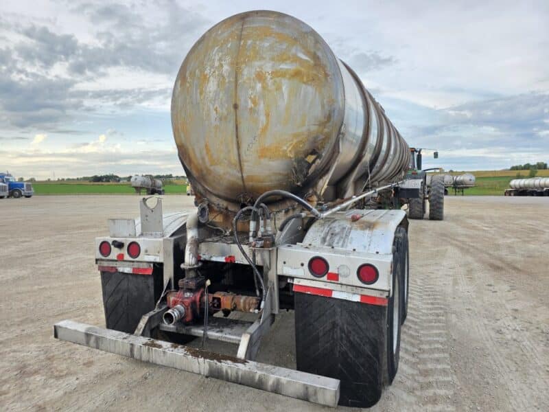 U-4826 1997 Beall 6700 Gallon Stainless Steel Semi Tanker