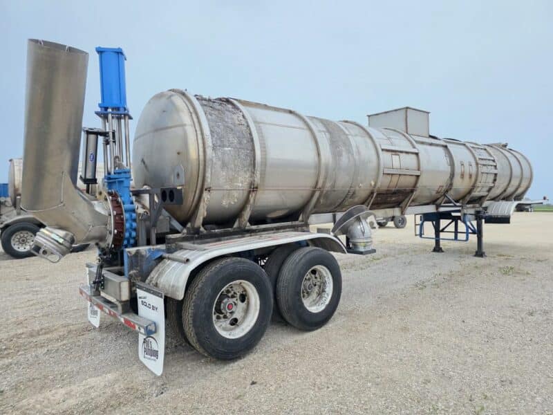 U-4823 1998 Nova 7000 Gallon Stainless Steel Semi Tanker