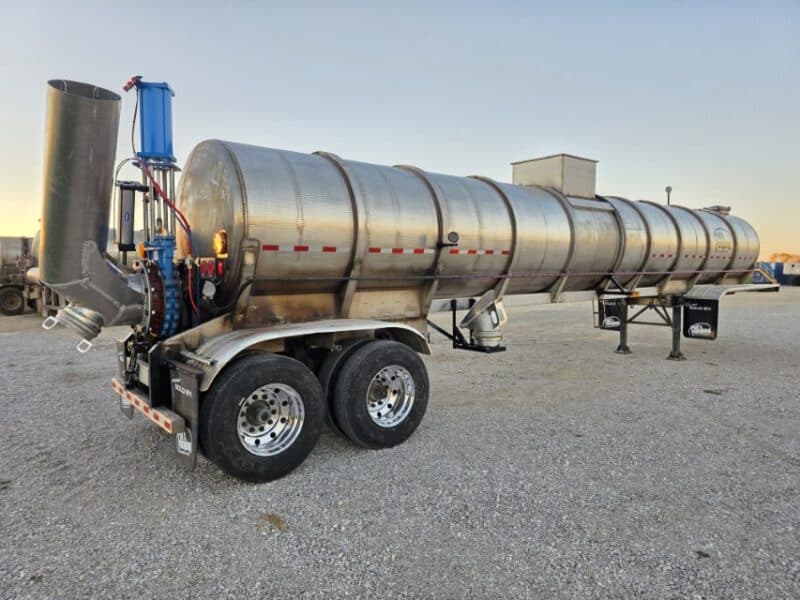 U-4826 1997 Beall 6700 Gallon Stainless Steel Semi Tanker