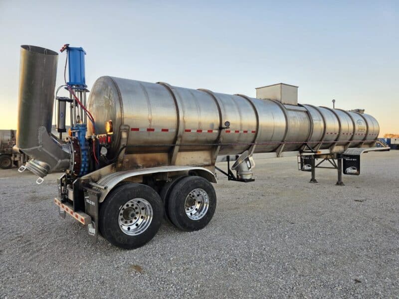 U-4826 1997 Beall 6700 Gallon Stainless Steel Semi Tanker