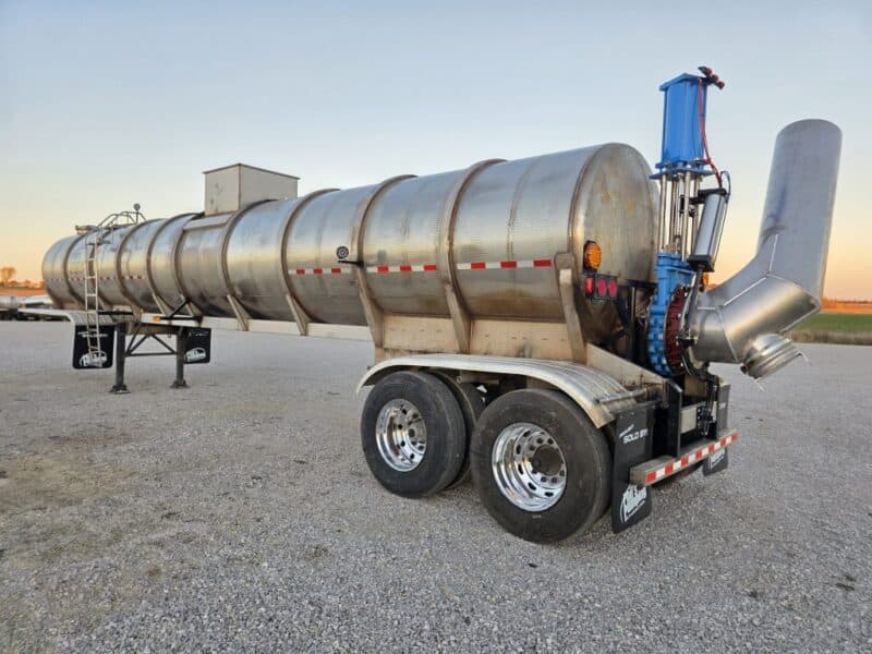 U-4826 1997 Beall 6700 Gallon Stainless Steel Semi Tanker