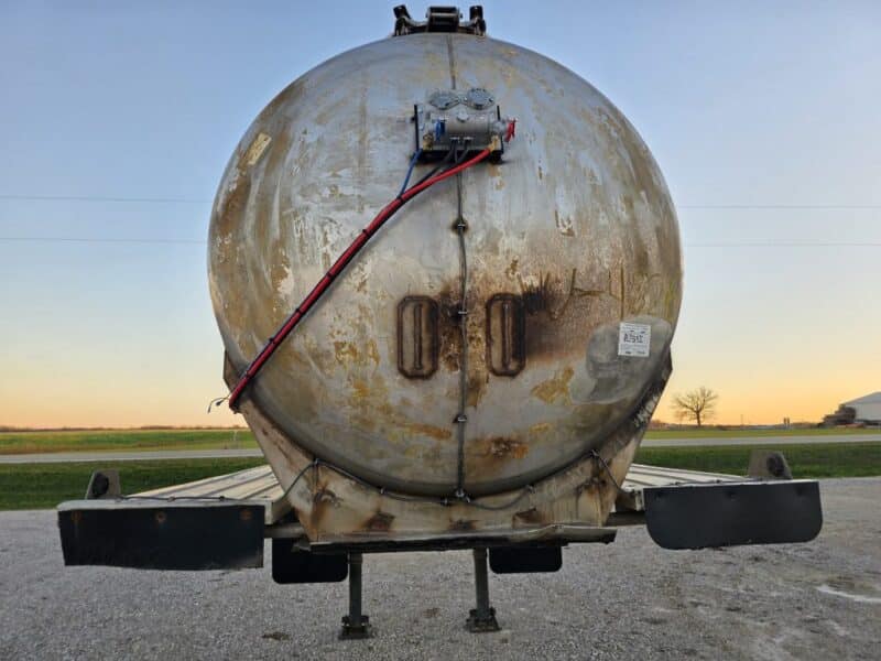 U-4826 1997 Beall 6700 Gallon Stainless Steel Semi Tanker