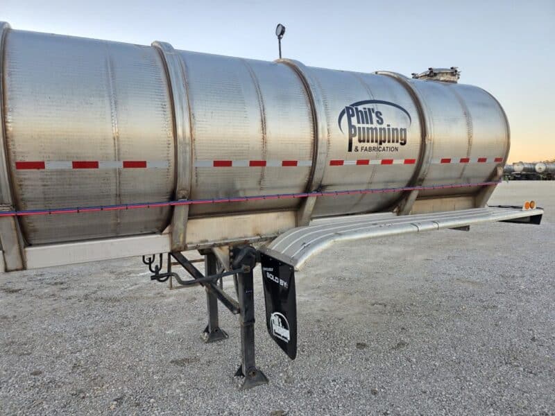 U-4826 1997 Beall 6700 Gallon Stainless Steel Semi Tanker