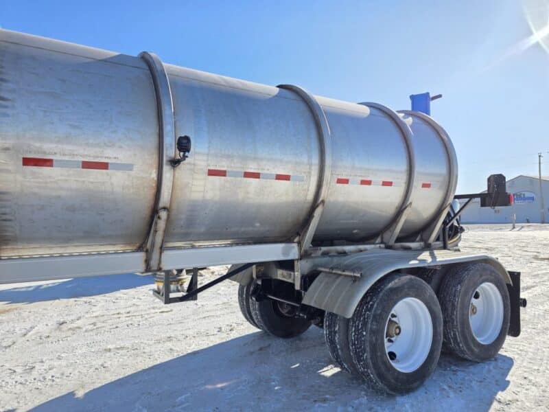 U-4824 1998 Polar 7000 Gallon Stainless Steel Semi Tanker