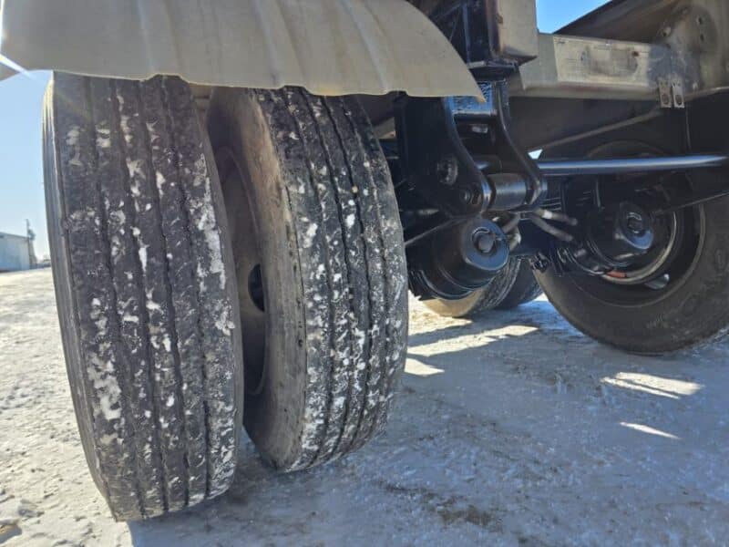 U-4824 1998 Polar 7000 Gallon Stainless Steel Semi Tanker