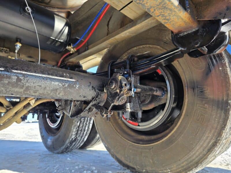 U-4824 1998 Polar 7000 Gallon Stainless Steel Semi Tanker