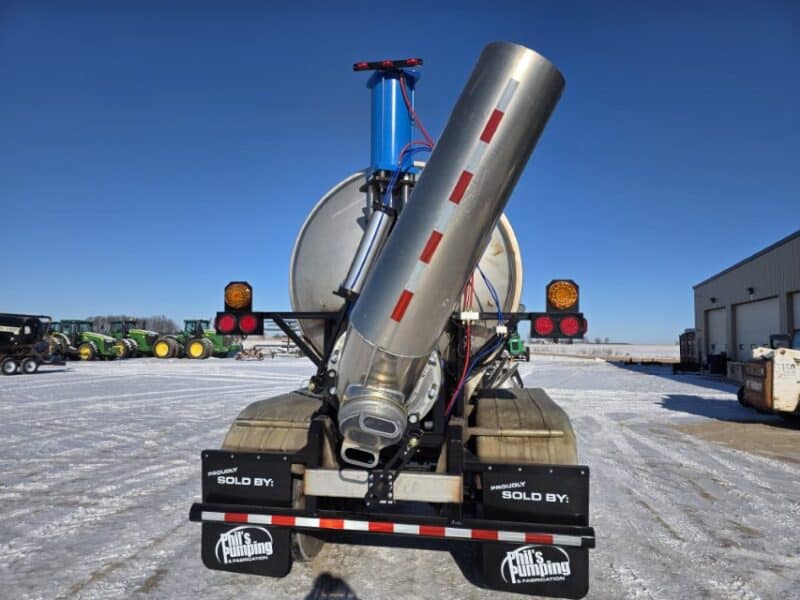 U-4824 1998 Polar 7000 Gallon Stainless Steel Semi Tanker