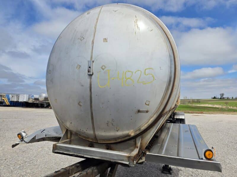 U-4825 1998 Polar 7000 Gallon Stainless Steel Semi Tanker