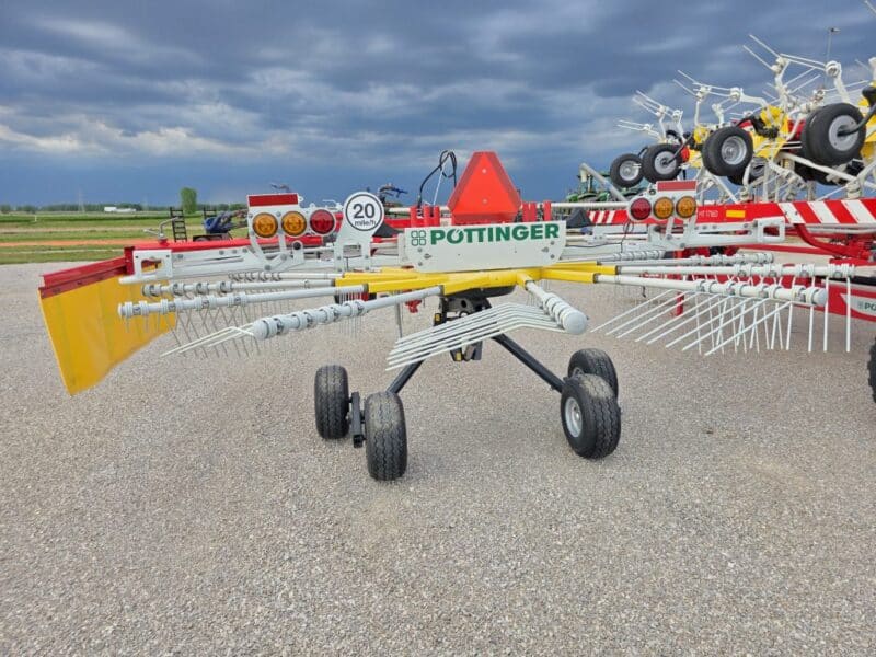 Pottinger Top 462A 15′ Rake