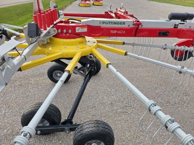 Pottinger Top 462A 15′ Rake
