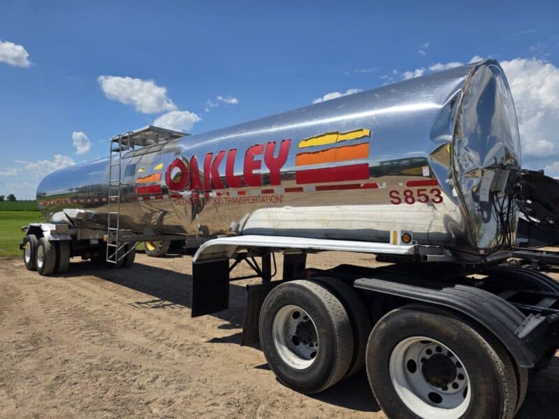 U-276 1991 Walker 6200 Gallon Stainless Steel Semi Tanker