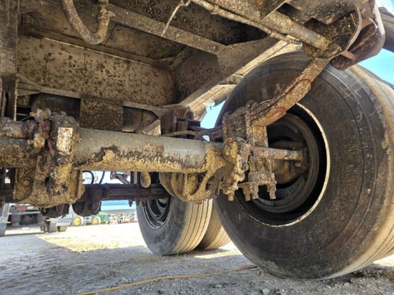 U-276 1991 Walker 6200 Gallon Stainless Steel Semi Tanker
