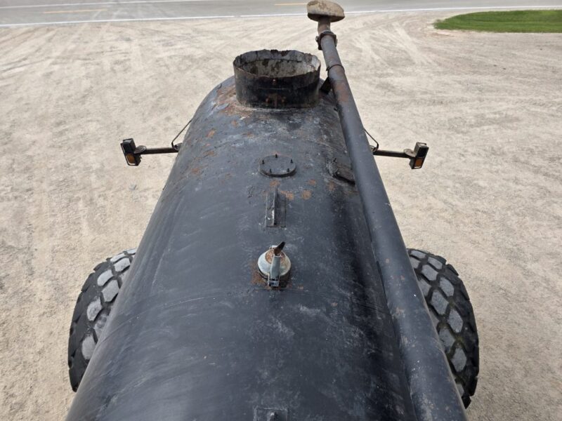 6,000 Gallon Balzer Tanker with Top Spread Splash Pan