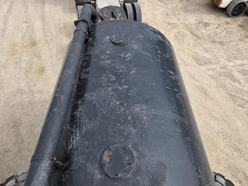 6,000 Gallon Balzer Tanker with Top Spread Splash Pan