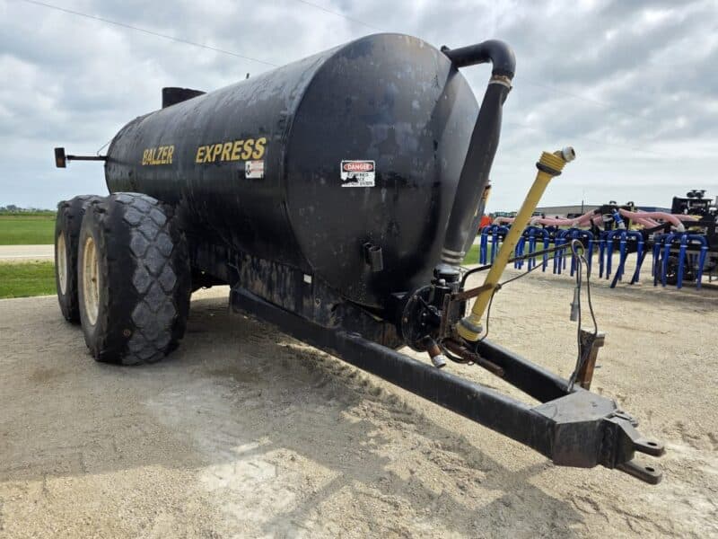 6,000 Gallon Balzer Tanker with Top Spread Splash Pan