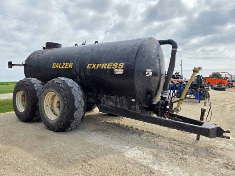 6,000 Gallon Balzer Tanker with Top Spread Splash Pan