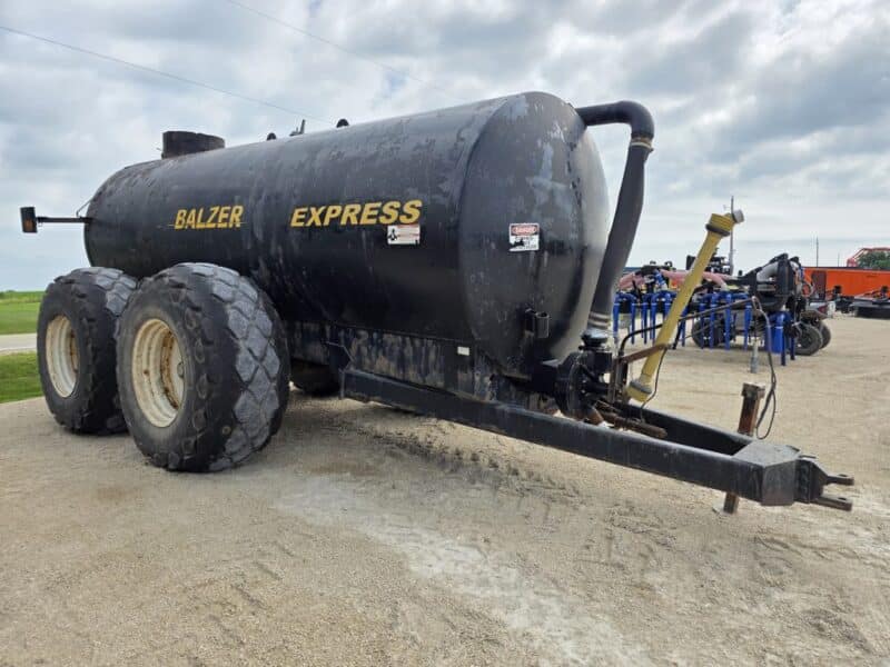 6,000 Gallon Balzer Tanker with Top Spread Splash Pan