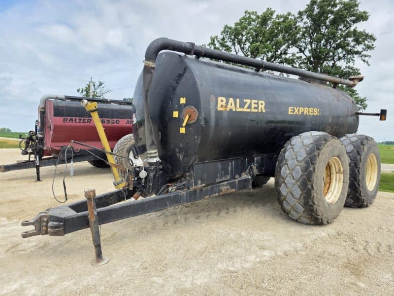 6,000 Gallon Balzer Tanker with Top Spread Splash Pan