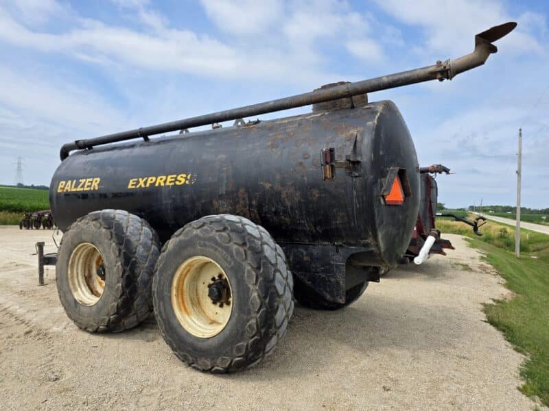 6,000 Gallon Balzer Tanker with Top Spread Splash Pan