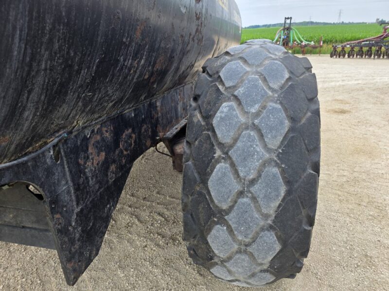 6,000 Gallon Balzer Tanker with Top Spread Splash Pan