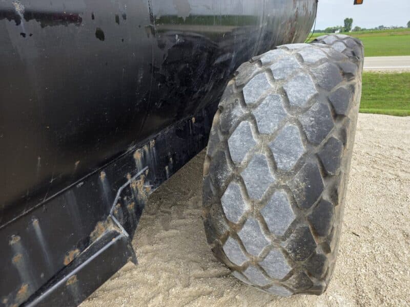 6,000 Gallon Balzer Tanker with Top Spread Splash Pan
