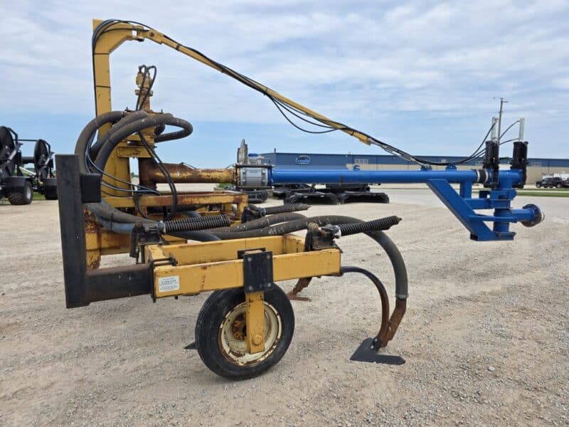 15′ Toolbar with 7 Shanks 6″ Stinger (Flowmeter Sold Separately)