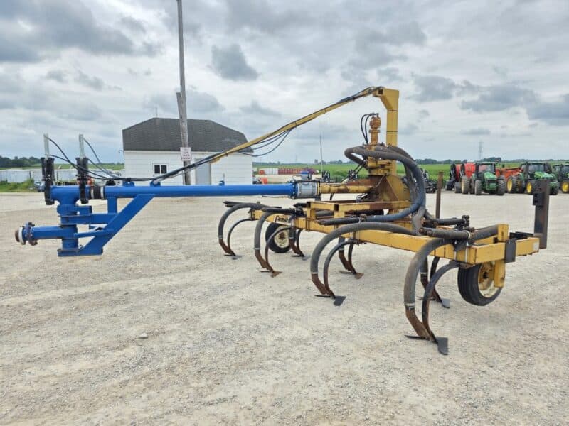 15′ Toolbar with 7 Shanks 6″ Stinger (Flowmeter Sold Separately)