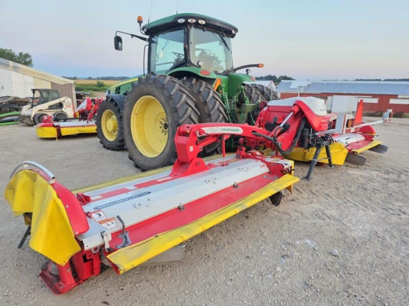 Only Used 412 Hours. Pottinger Novacat V10000 RC Triple Mower with 351 Alpha Motion Front Mower