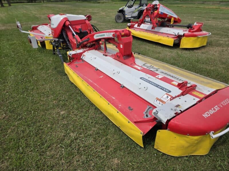 Only Used 412 Hours. Pottinger Novacat V10000 RC Triple Mower with 351 Alpha Motion Front Mower