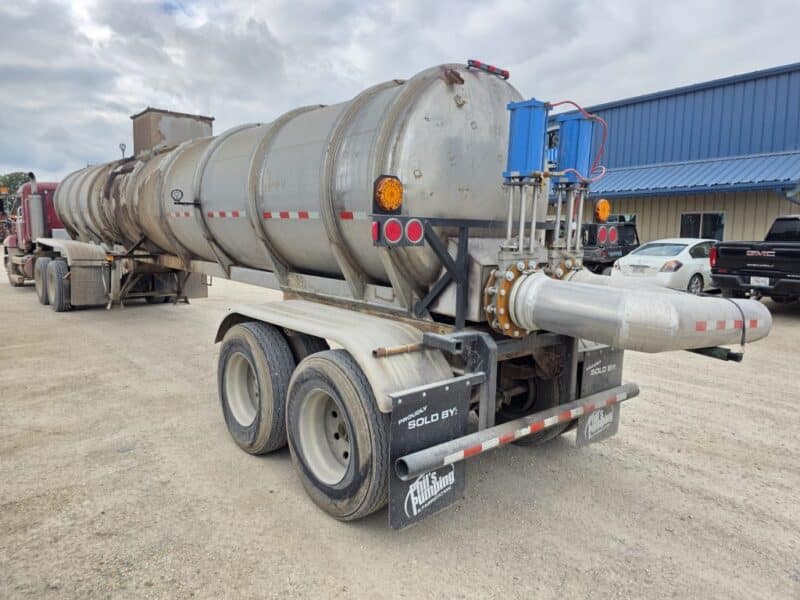 T-65 1991 Barbel 6550 Gallon Stainless Steel Semi Tanker