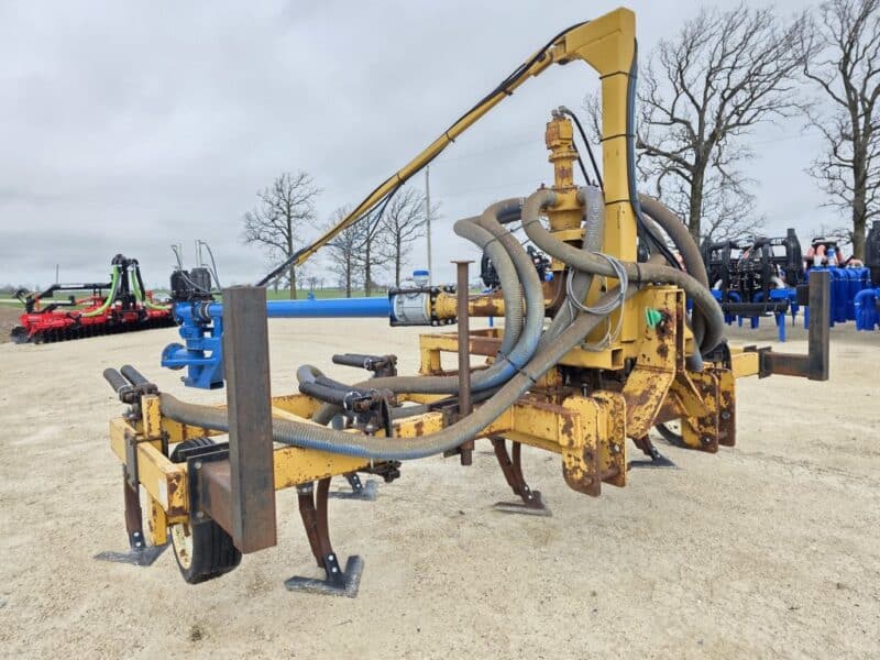 15′ Toolbar with 7 Shanks 6″ Stinger (Flowmeter Sold Separately)