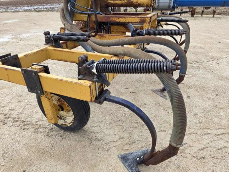 15′ Toolbar with 7 Shanks 6″ Stinger (Flowmeter Sold Separately)