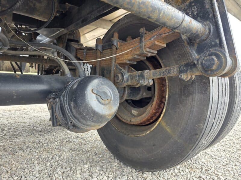 U-4827 1988 STE 7000 Gallon Stainless Steel Semi Tanker