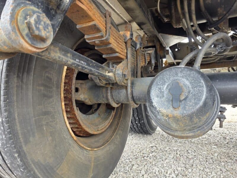 U-4827 1988 STE 7000 Gallon Stainless Steel Semi Tanker