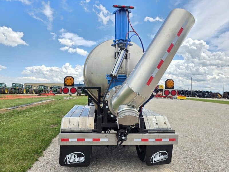 20″ Swivel Tube T-149 1988 STE 7000 Gallon Stainless Steel Semi Tanker