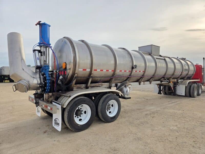 20″ Swivel Tube U-4828 1993 Barbel 7000 Gallon Stainless Steel Semi Tanker