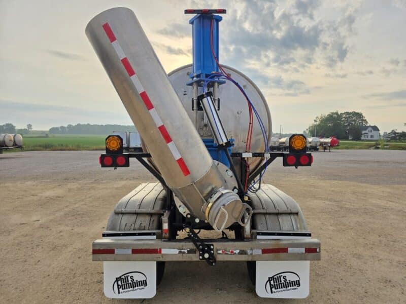 20″ Swivel Tube U-4828 1993 Barbel 7000 Gallon Stainless Steel Semi Tanker