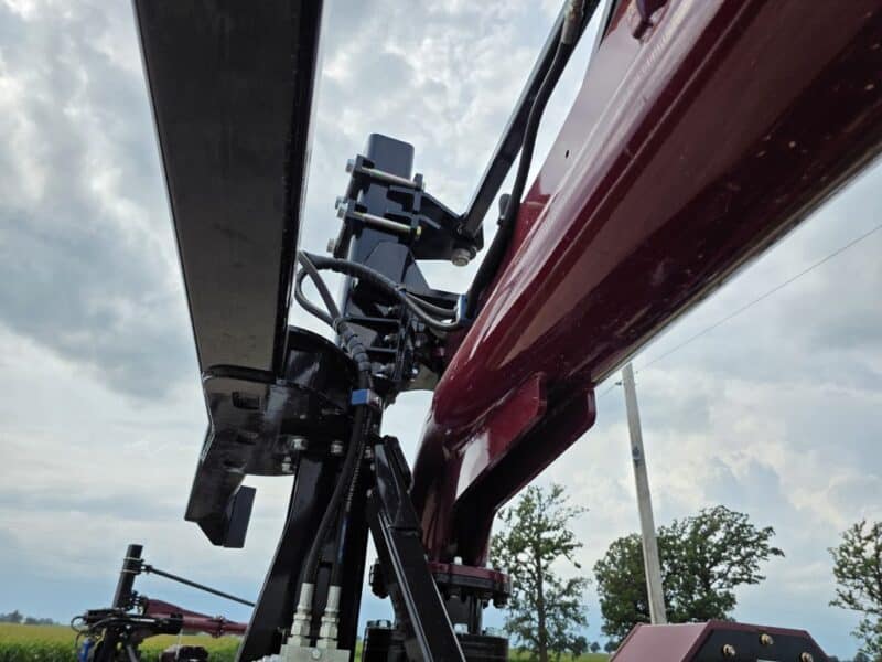 NEW 28′ ZML Toolbar w. 14 Red Viper Gen 4 Row Units w. 8″ Stinger