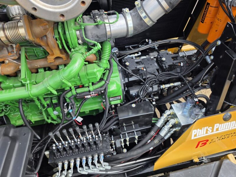2025 Bazooka FarmStar Wolverine w. 6.8L John Deere 300 HP